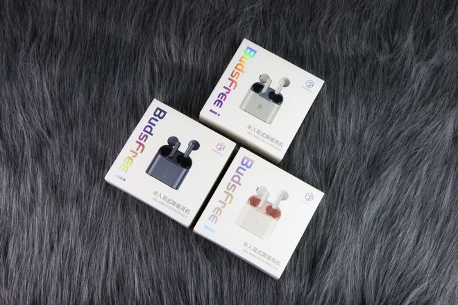 牙耳机弱水时砂budsfree i评测。凯发k8国际登录专业歌手的选择无线降噪蓝(图5)