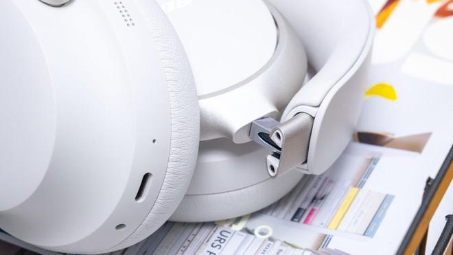 择了Bose QC消噪耳机Ultra凯发k8应对17小时的长途旅行我选(图8)