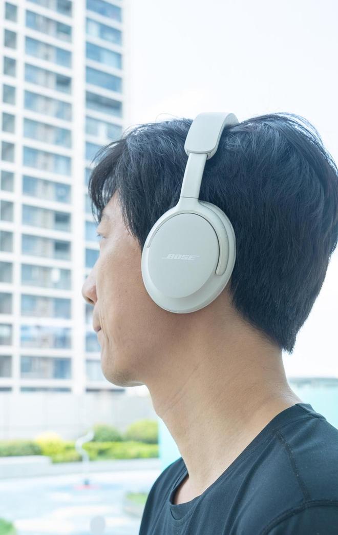 择了Bose QC消噪耳机Ultra凯发k8应对17小时的长途旅行我选(图7)