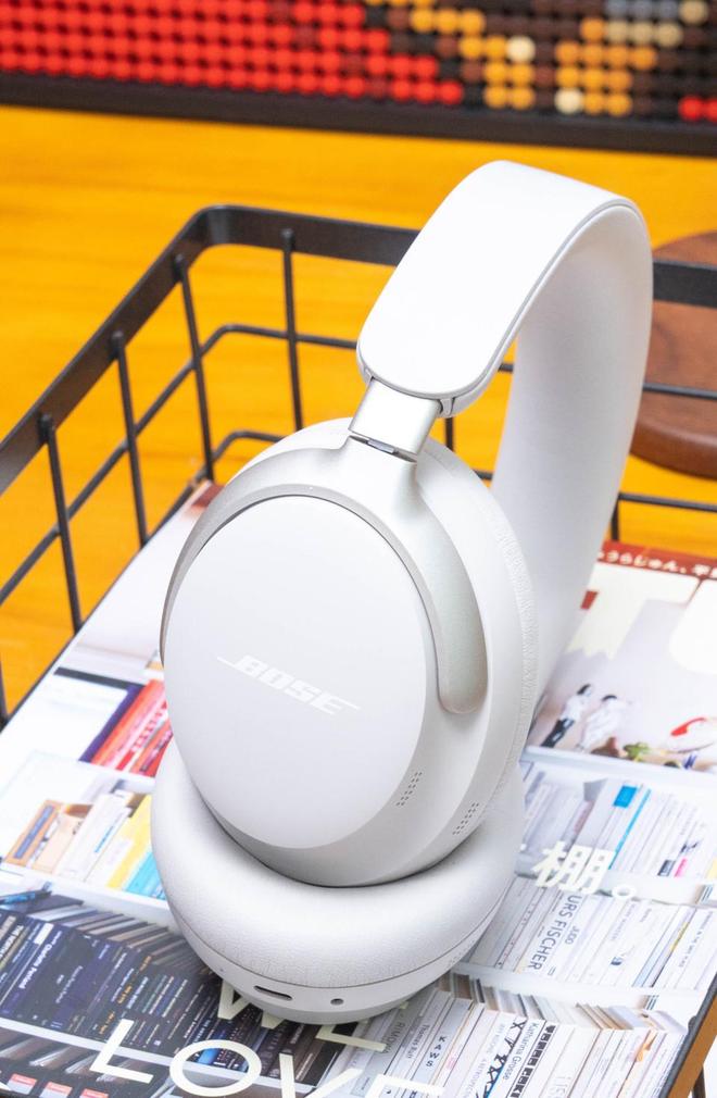择了Bose QC消噪耳机Ultra凯发k8应对17小时的长途旅行我选(图12)
