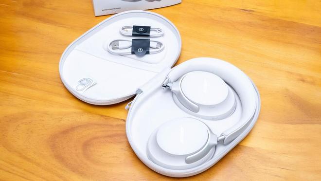 择了Bose QC消噪耳机Ultra凯发k8应对17小时的长途旅行我选(图18)